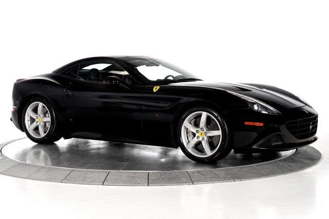 2017 Ferrari California T - Image 13 of 31