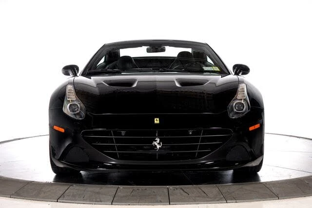 2017 Ferrari California T - Image 14 of 31