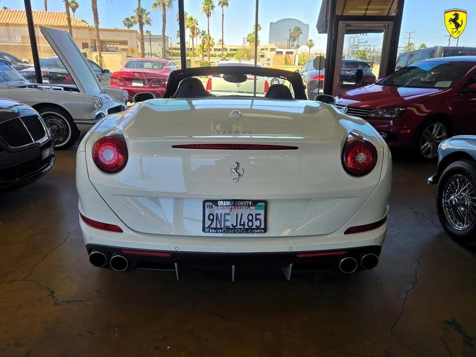 2017 Ferrari California T - Image 6 of 7