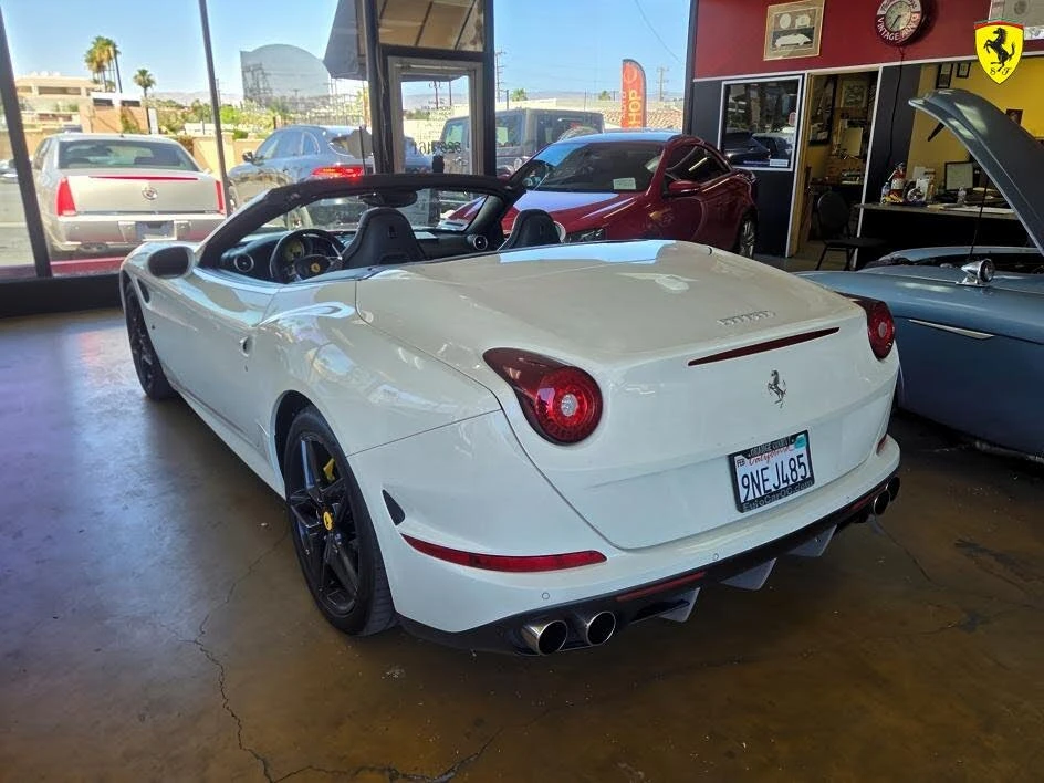 2017 Ferrari California T - Image 7 of 7