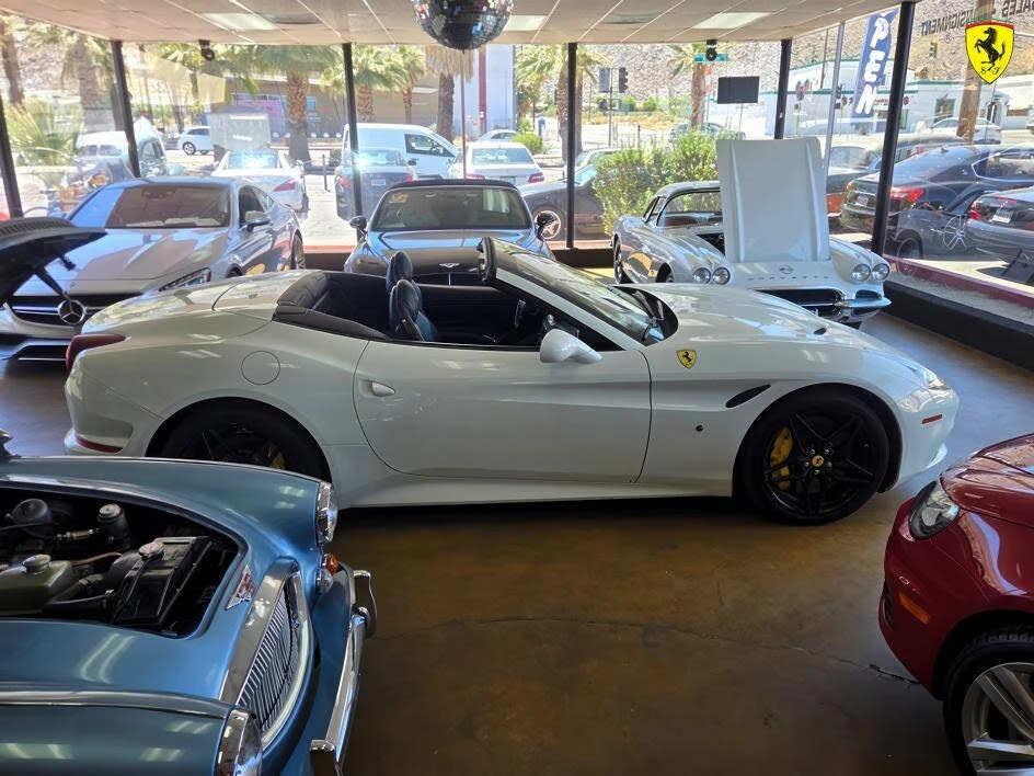 2017 Ferrari California T - Image 4 of 7