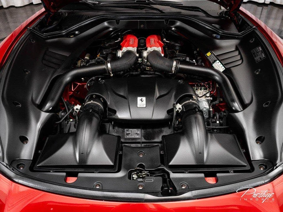 2017 Ferrari California T - Image 17 of 31