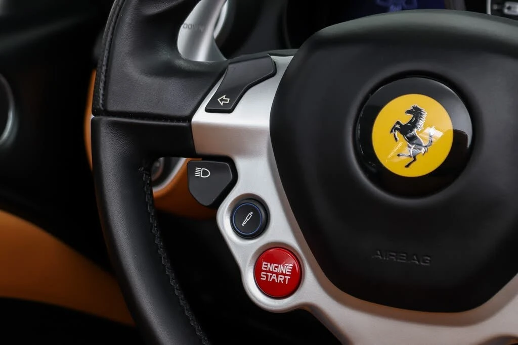 2017 Ferrari California T - Image 30 of 31