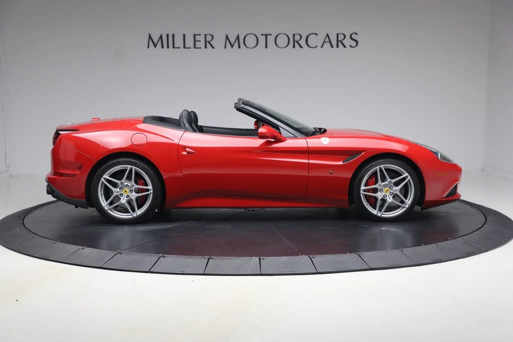 2017 Ferrari California T - Image 9 of 31