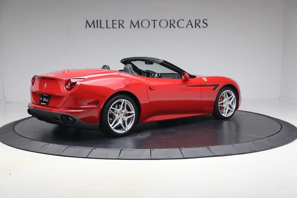 2017 Ferrari California T - Image 7 of 31