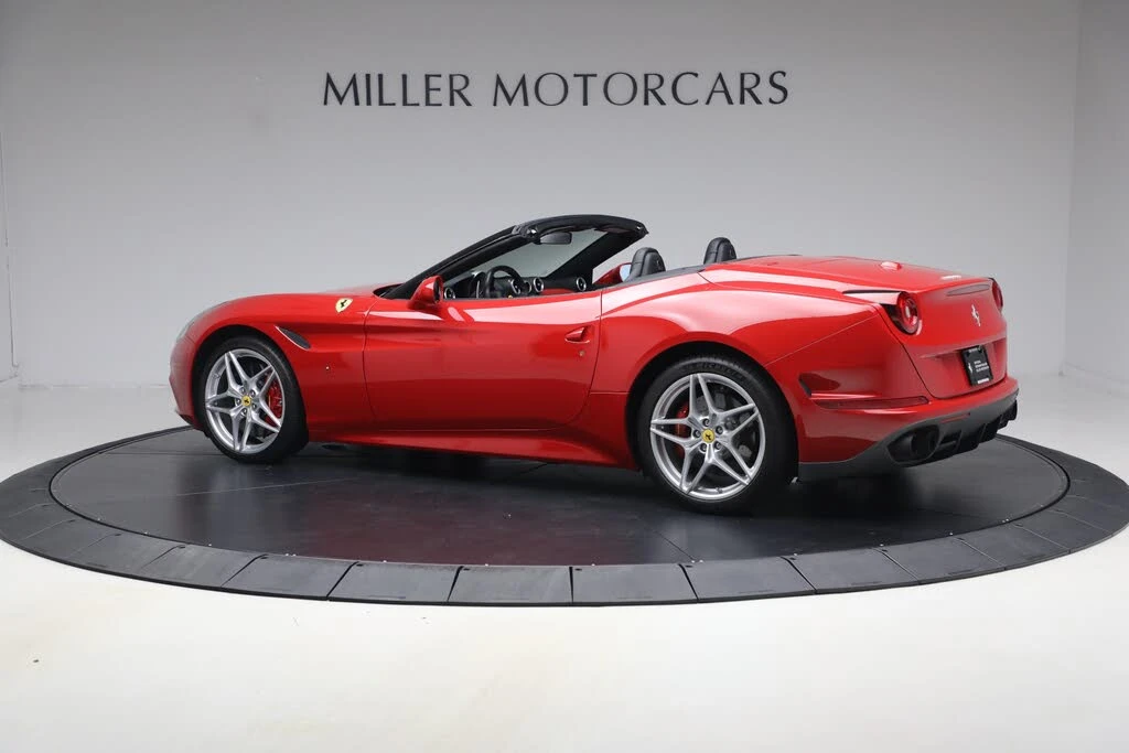 2017 Ferrari California T - Image 4 of 31