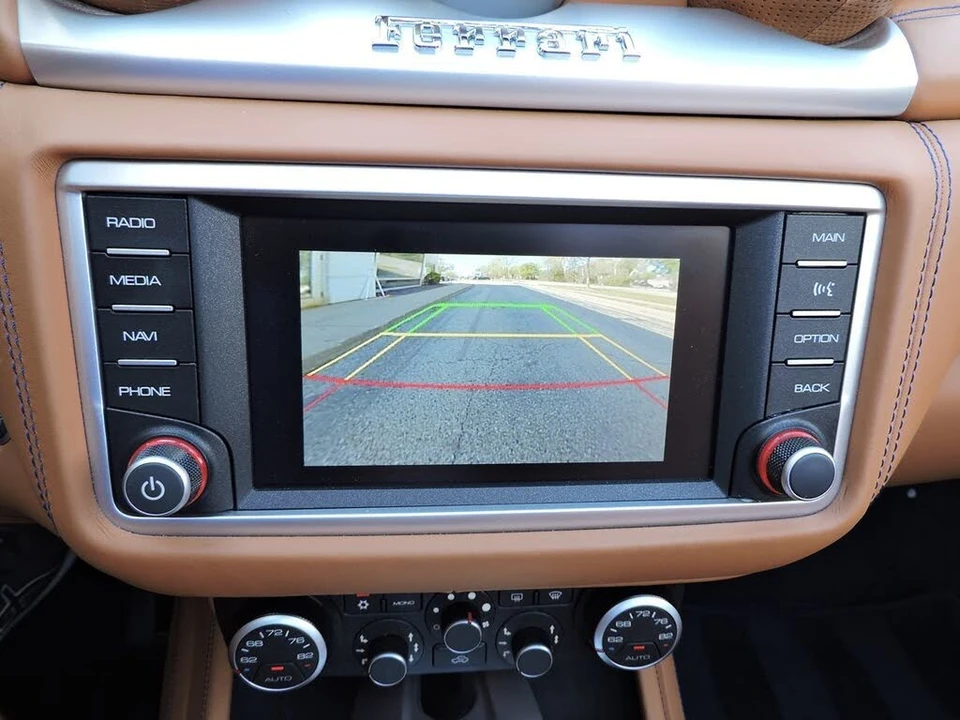 2017 Ferrari California T - Image 29 of 31