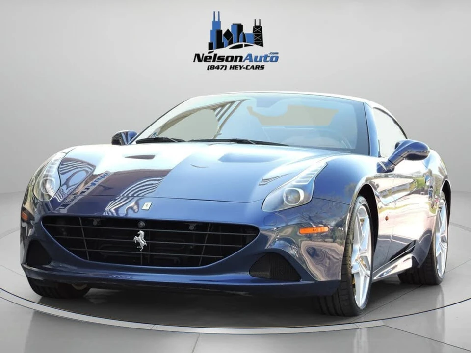 2017 Ferrari California T - Image 10 of 31