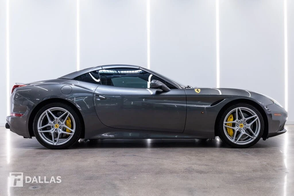 2017 Ferrari California T - Image 20 of 31