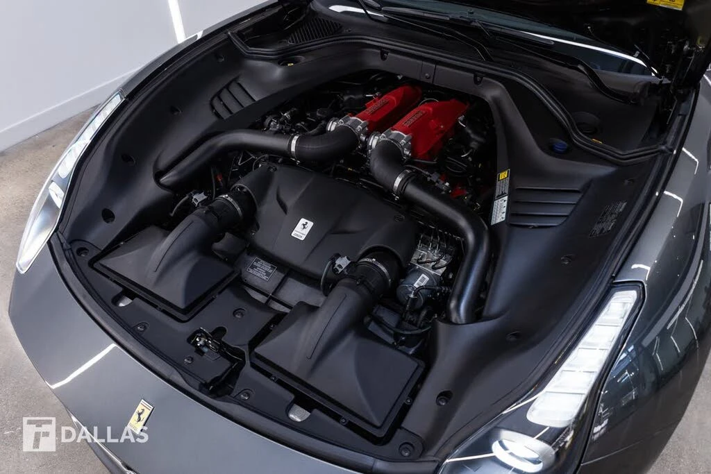 2017 Ferrari California T - Image 9 of 31