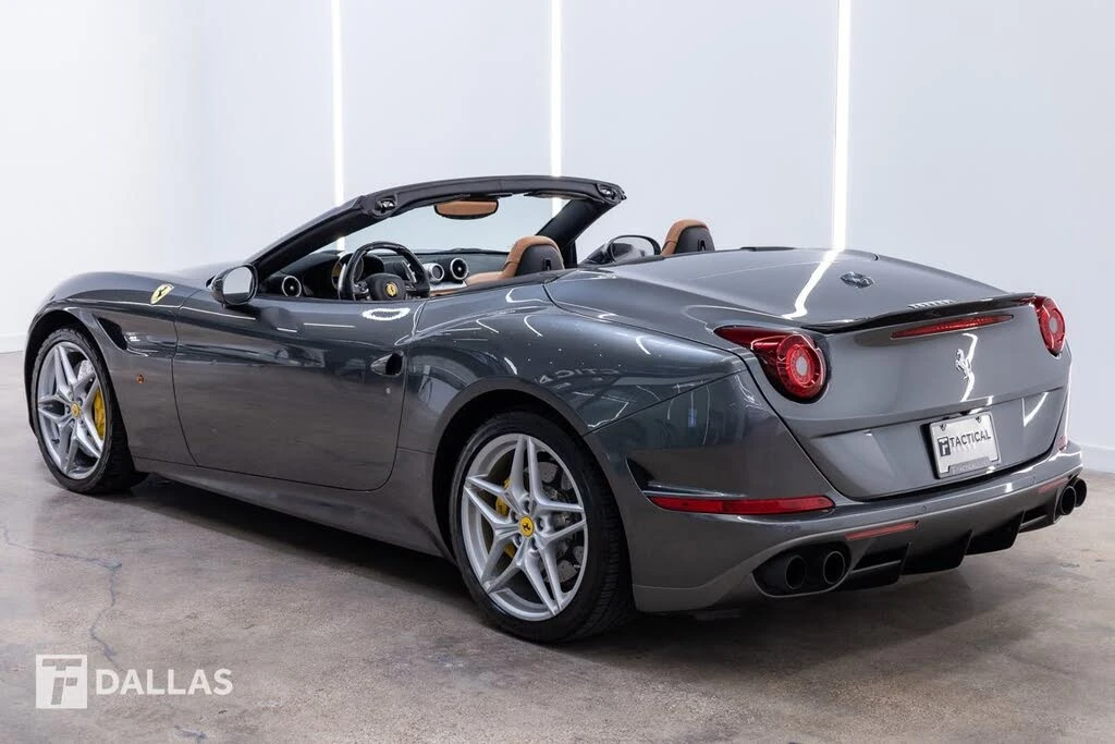 2017 Ferrari California T - Image 10 of 31