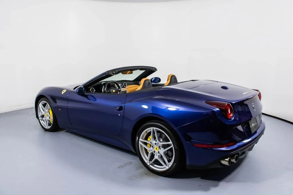 2017 Ferrari California T - Image 8 of 31
