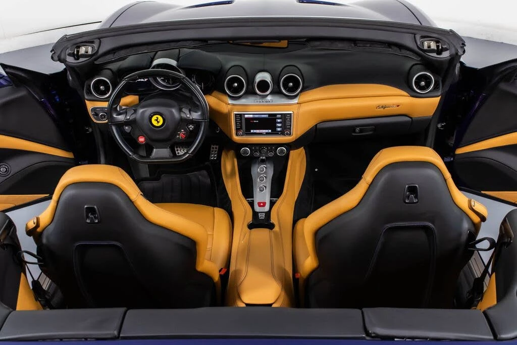 2017 Ferrari California T - Image 22 of 31