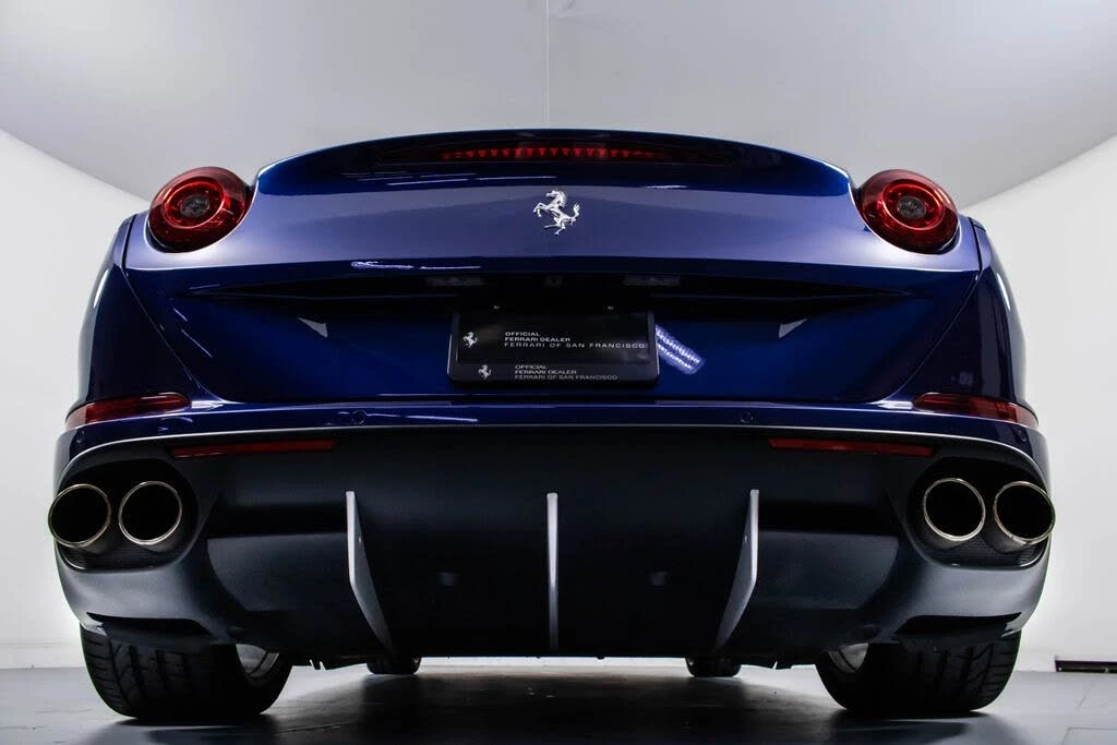 2017 Ferrari California T - Image 23 of 31