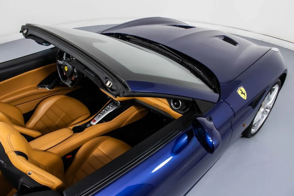 2017 Ferrari California T - Image 18 of 31