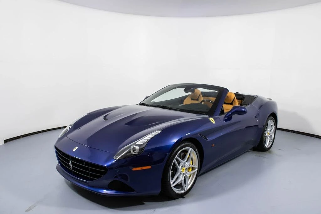 2017 Ferrari California T - Image 10 of 31