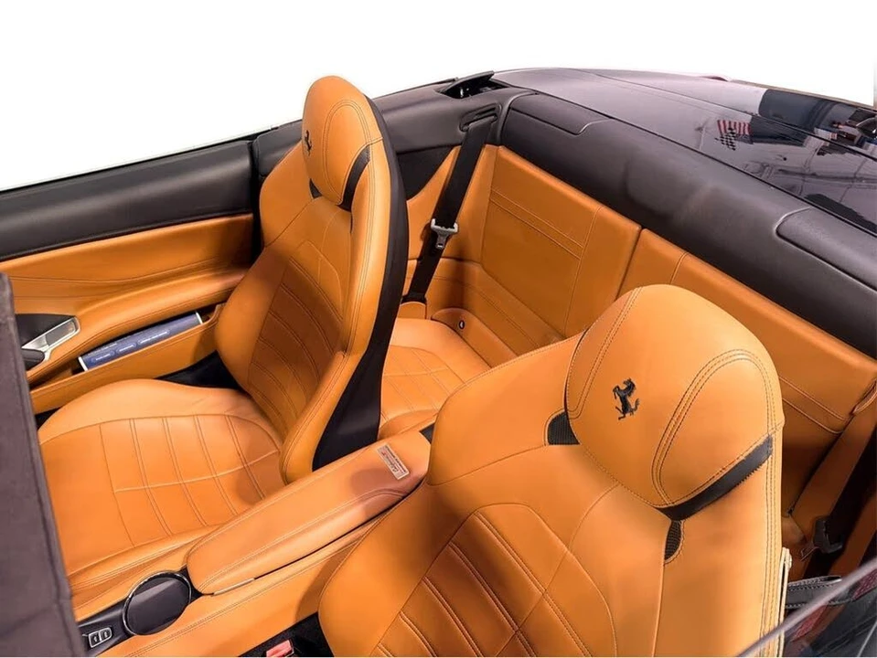 2017 Ferrari California T - Image 13 of 25