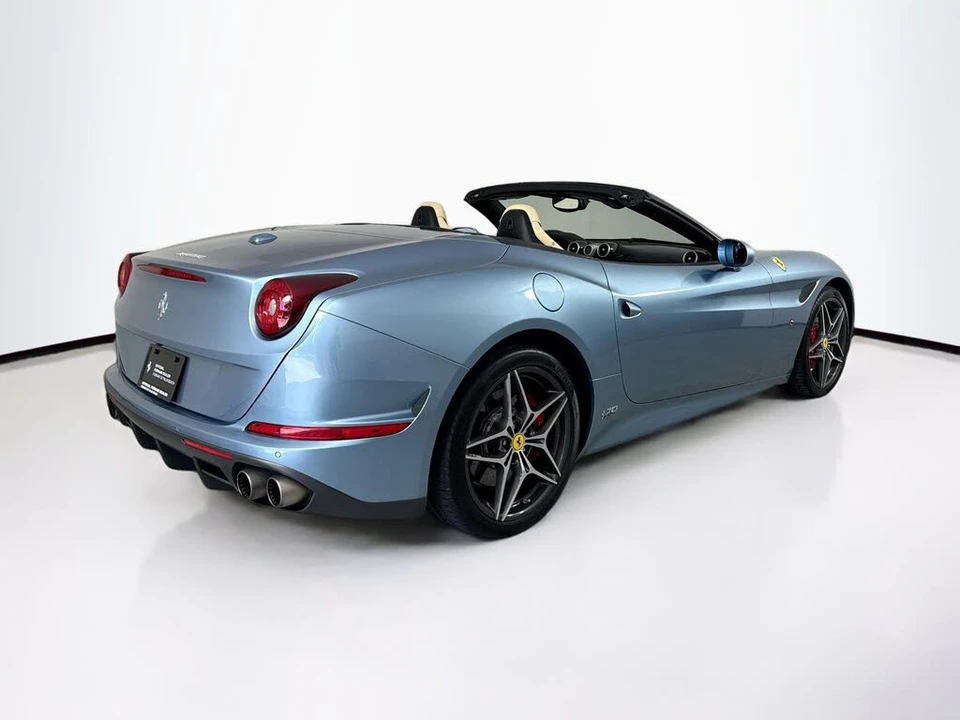 2017 Ferrari California T - Image 7 of 7