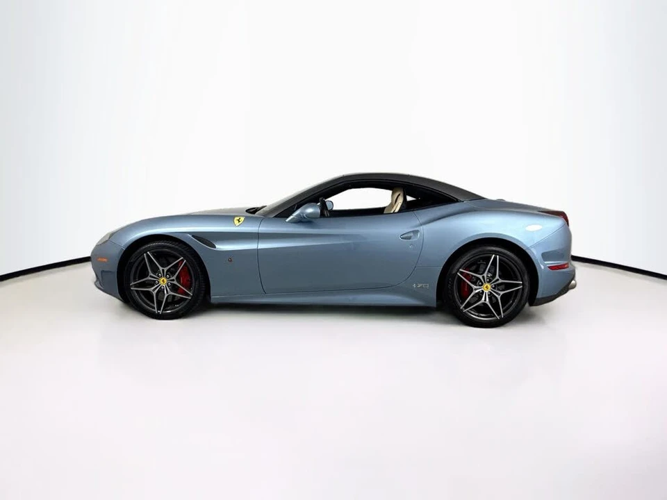 2017 Ferrari California T - Image 4 of 6