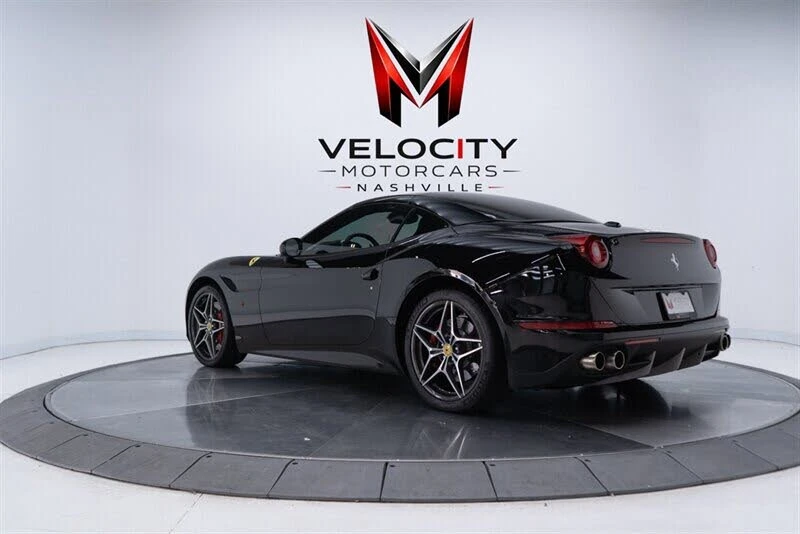 2017 Ferrari California T - Image 8 of 31