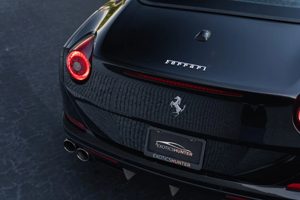 2017 Ferrari California T - Image 26 of 31
