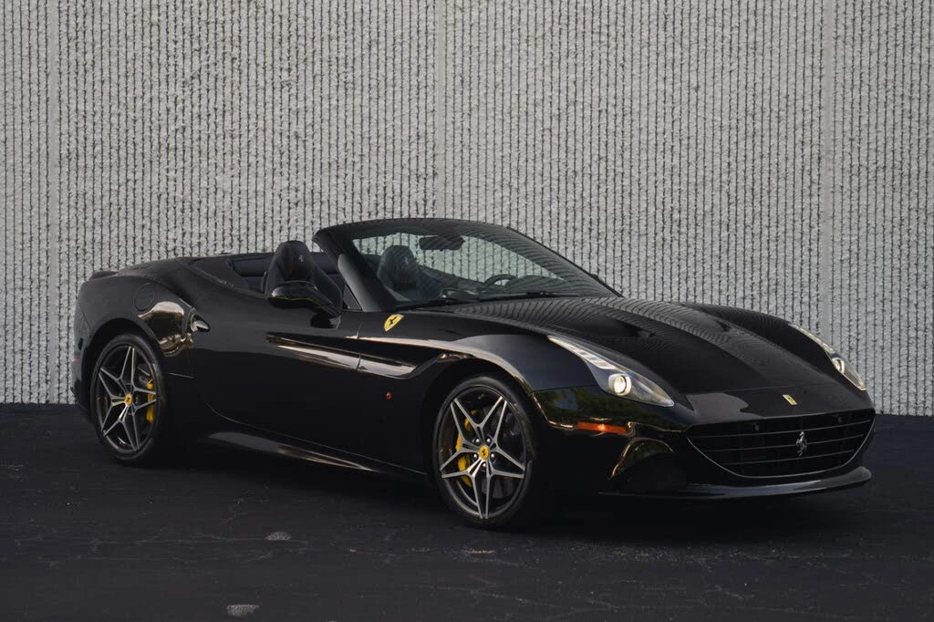 2017 Ferrari California T - Image 4 of 31