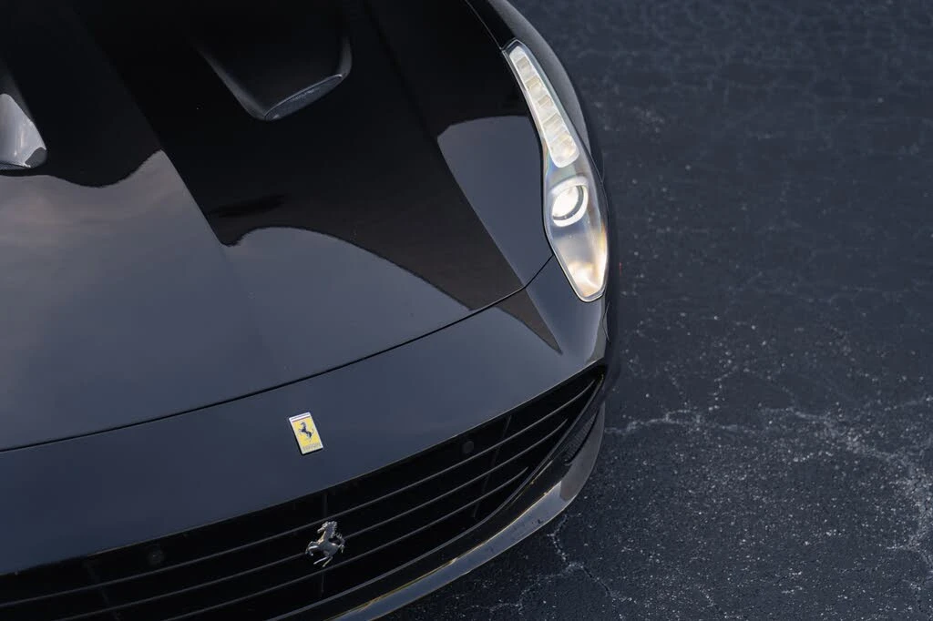 2017 Ferrari California T - Image 15 of 31