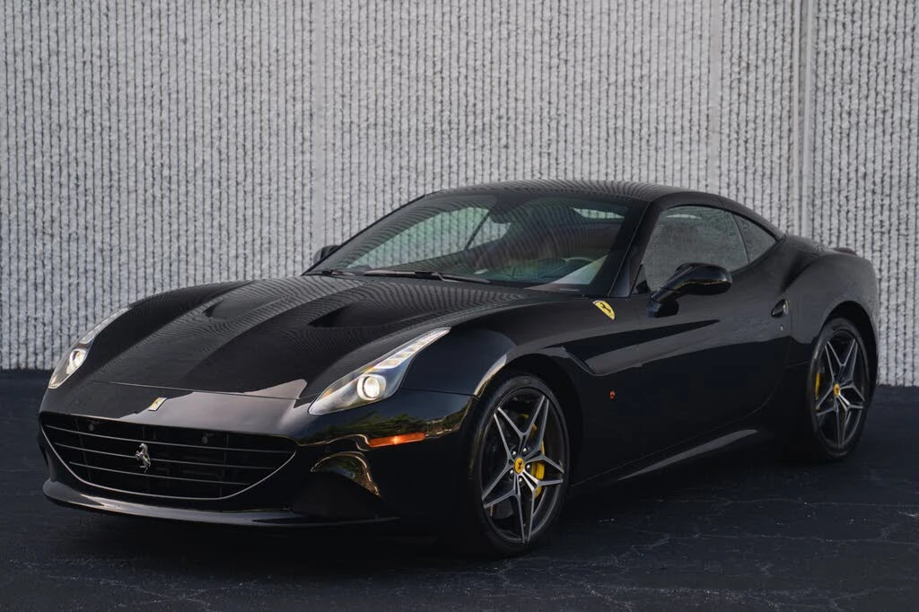 2017 Ferrari California T - Image 8 of 31