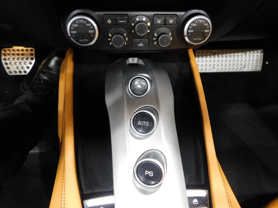2017 Ferrari California T - Image 17 of 29