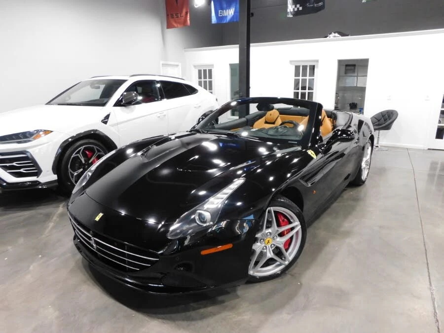 2017 Ferrari California T - Image 2 of 29