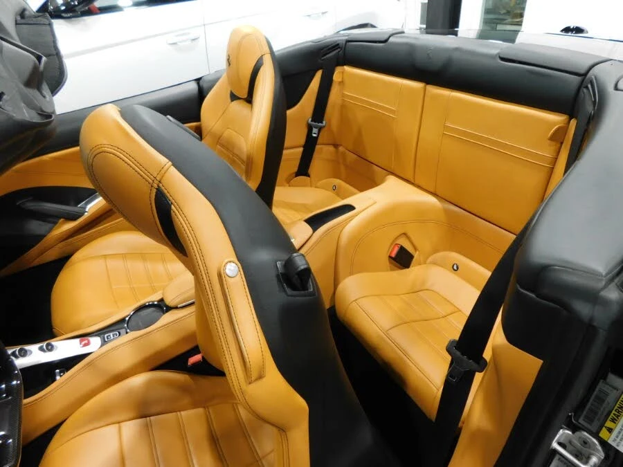 2017 Ferrari California T - Image 10 of 29