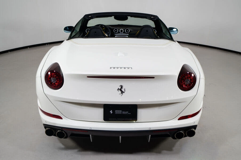 2017 Ferrari California T - Image 11 of 31