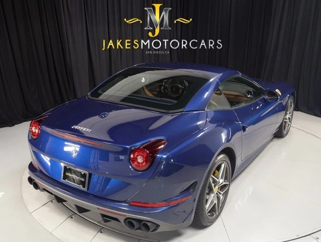 2017 Ferrari California T - Image 12 of 24