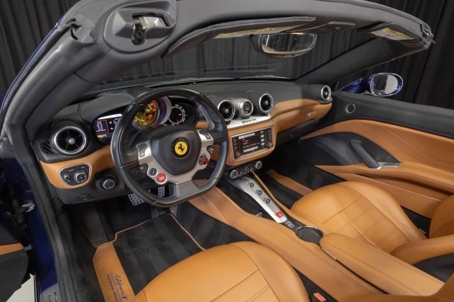 2017 Ferrari California T - Image 5 of 24