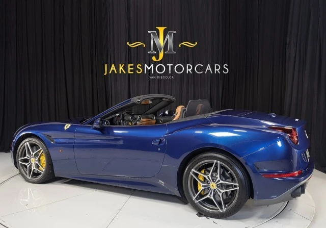 2017 Ferrari California T - Image 6 of 24