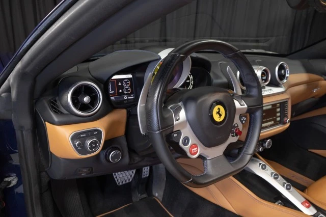 2017 Ferrari California T - Image 23 of 24