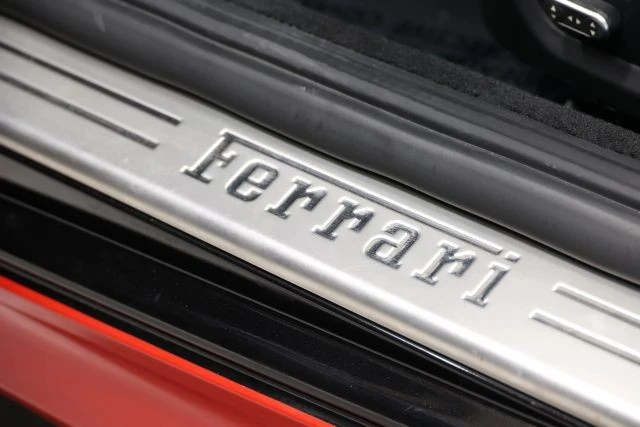 2017 Ferrari - Image 15 of 31