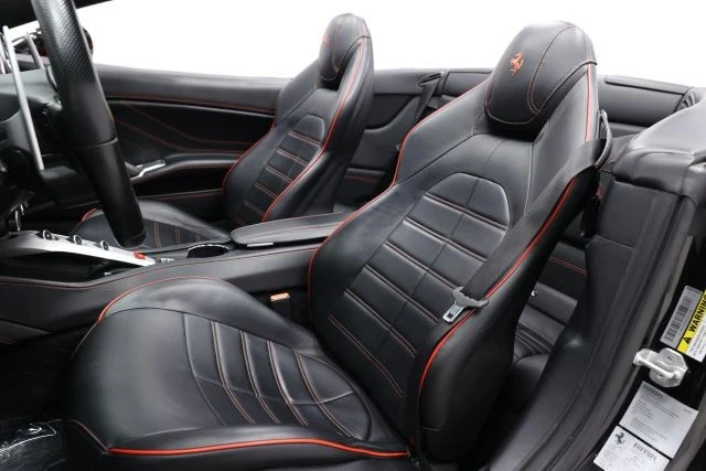 2017 Ferrari - Image 16 of 31