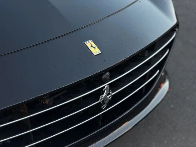 2017 Ferrari California T - Image 4 of 12
