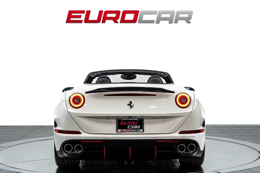 2017 Ferrari California T - Image 5 of 31