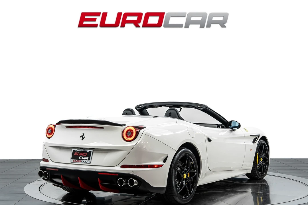 2017 Ferrari California T - Image 6 of 31