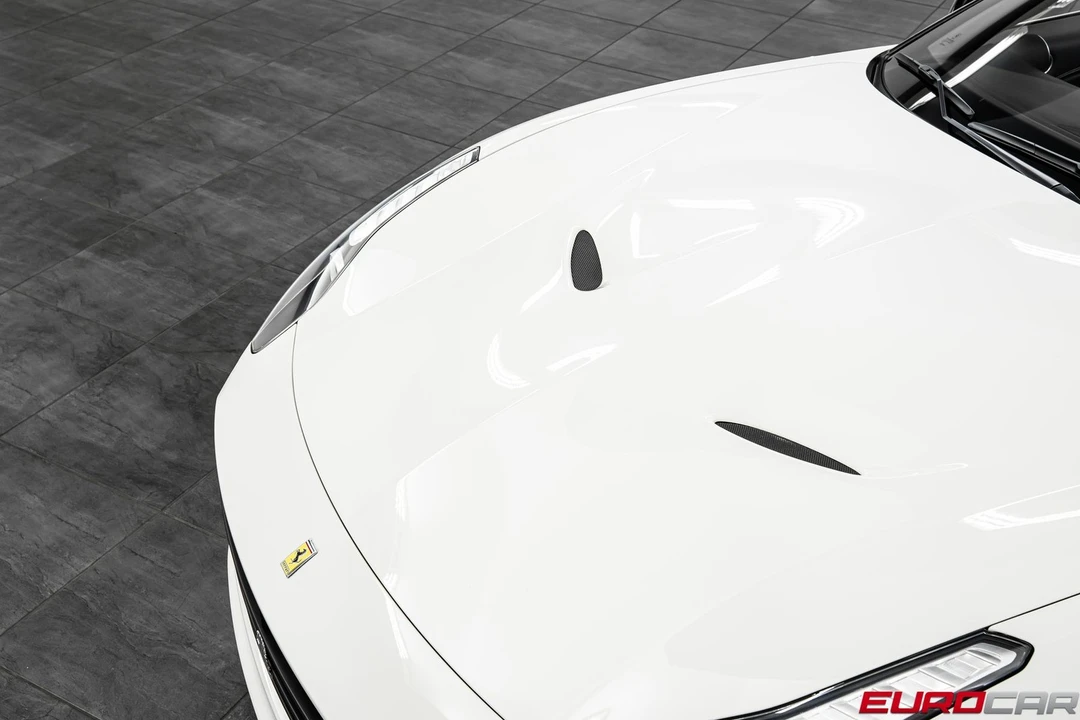2017 Ferrari California T - Image 11 of 31
