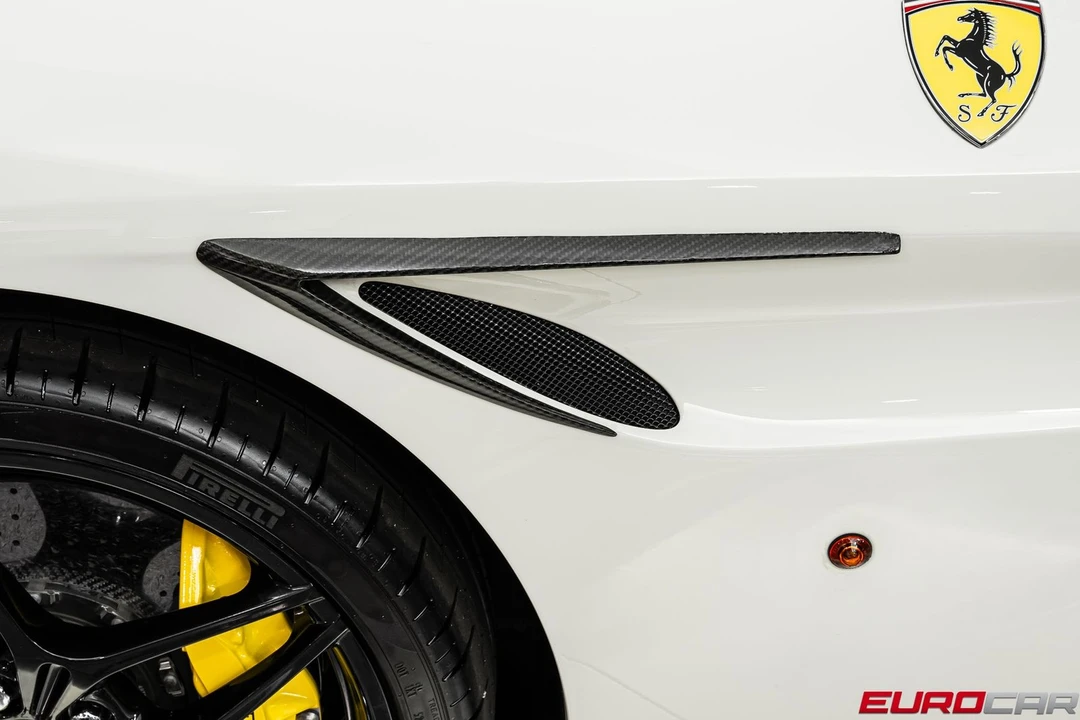 2017 Ferrari California T - Image 17 of 31