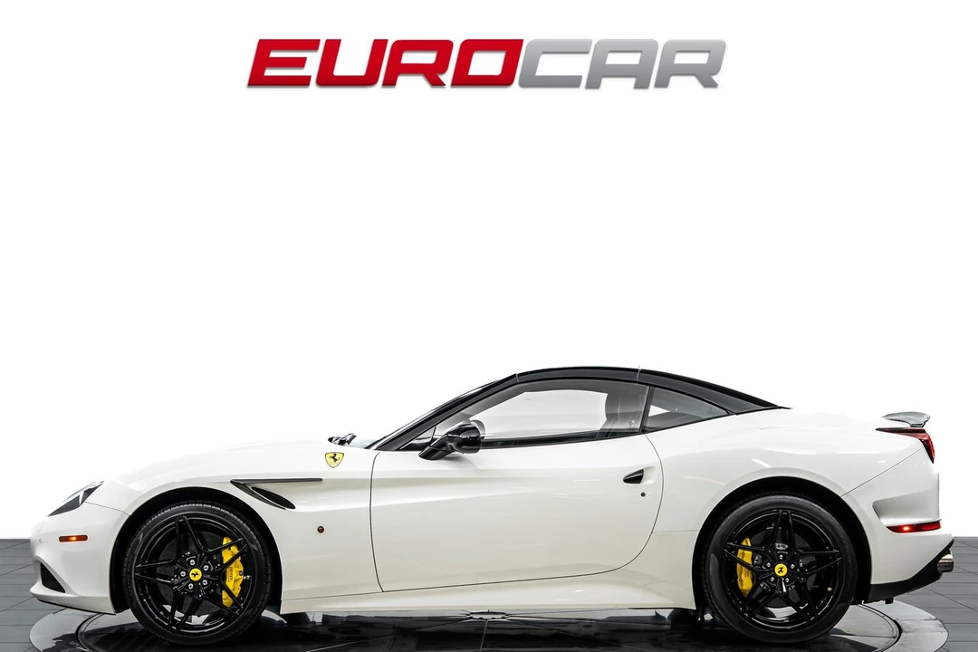 2017 Ferrari California T - Image 3 of 31