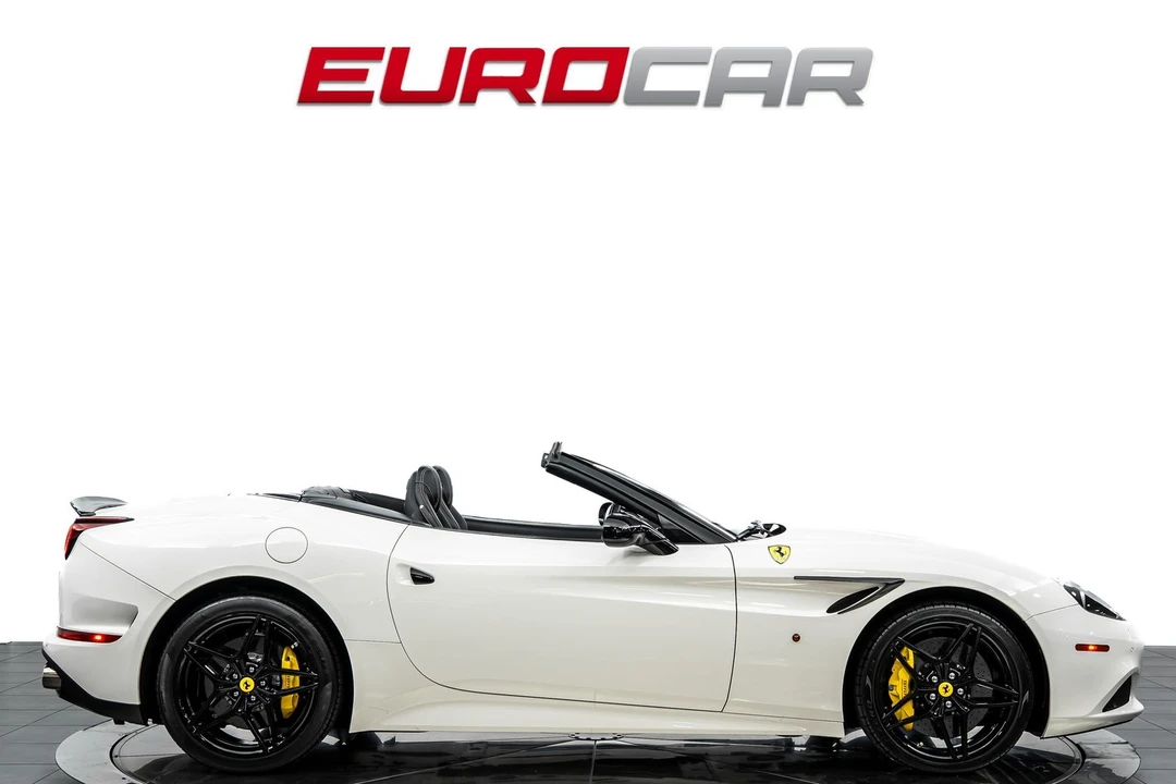 2017 Ferrari California T - Image 8 of 31