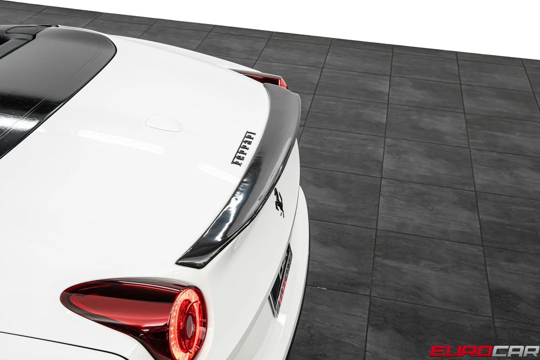 2017 Ferrari California T - Image 21 of 31