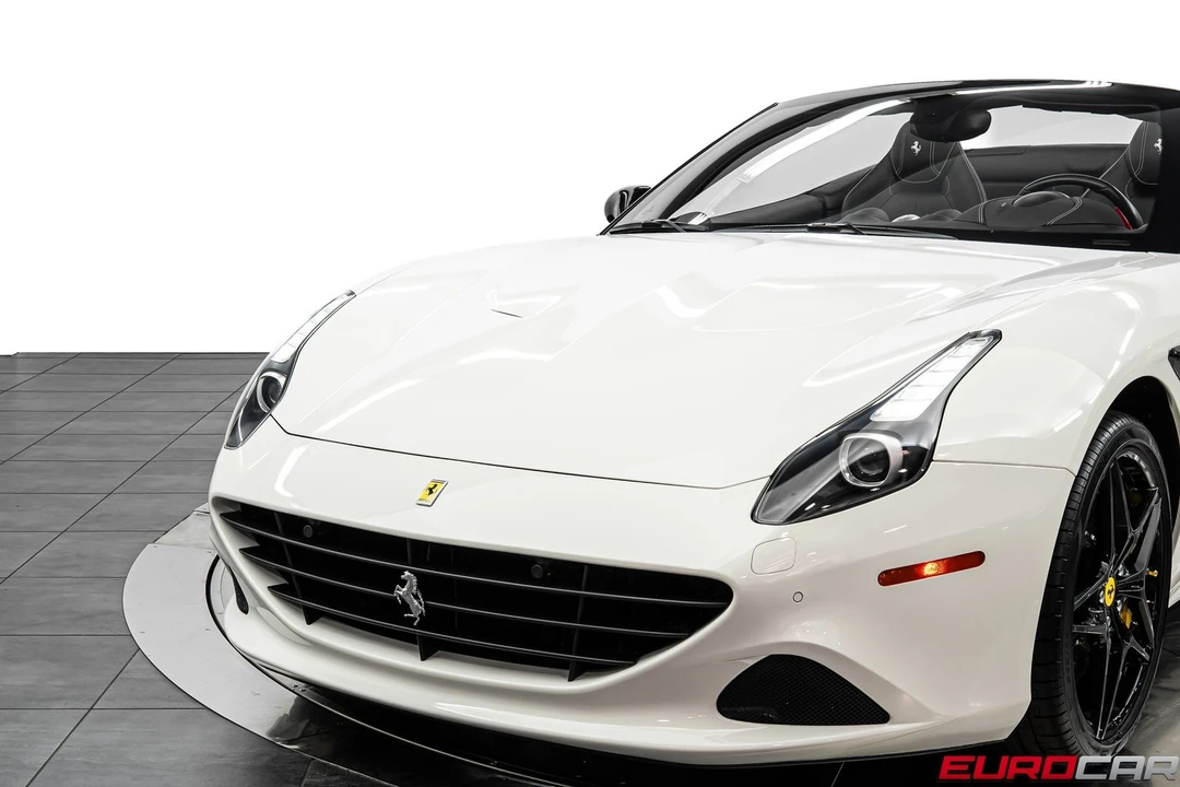 2017 Ferrari California T - Image 15 of 31