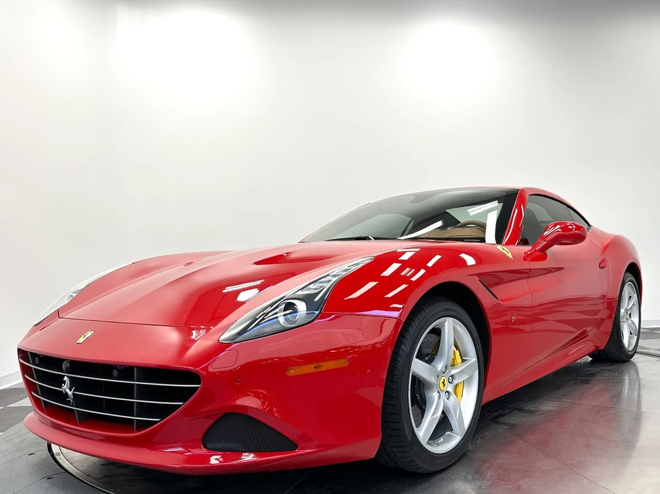 2017 Ferrari California T - Image 4 of 12