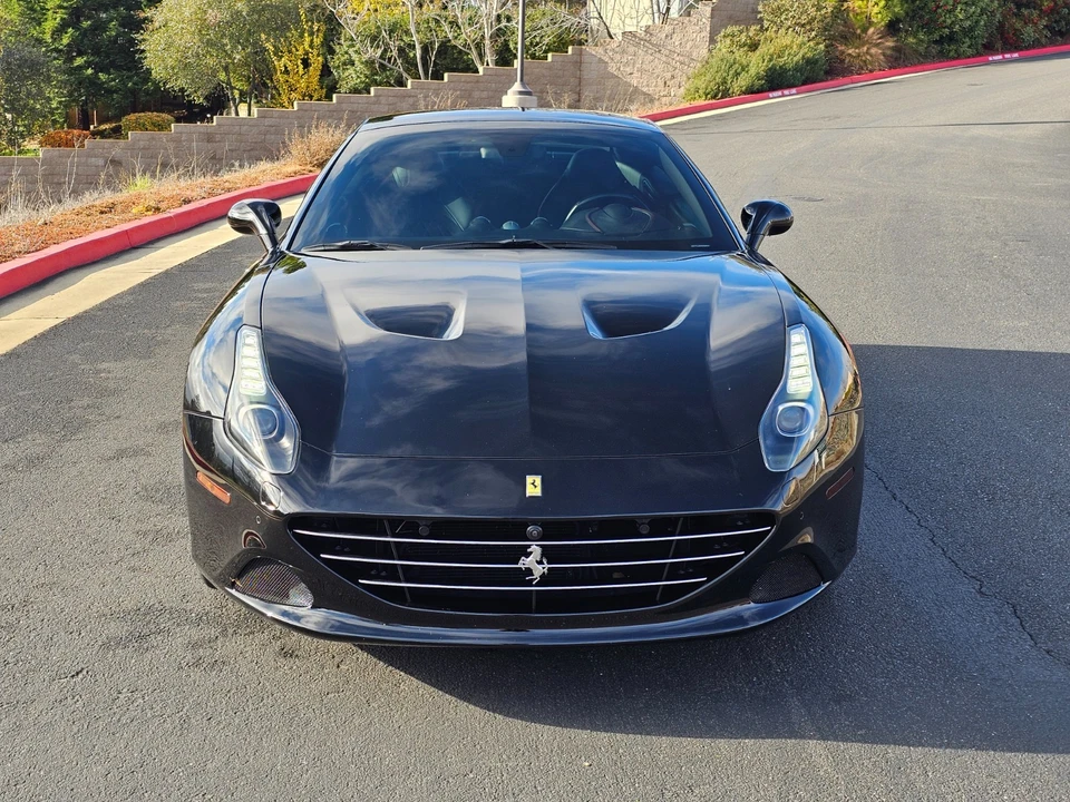 2017 Ferrari California T - Image 7 of 19