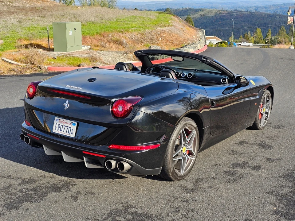 2017 Ferrari California T - Image 3 of 19
